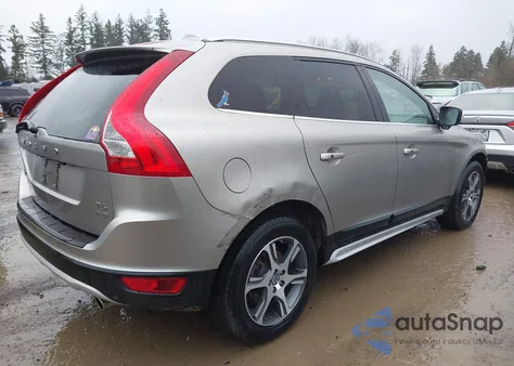 2013 Volvo Xc60 T6/T6 Platinum/T6 Premier Plus/T6 R-Design/T6 R-Design Platinum/T6 R-Design Premier Plus from USA, damaged, VIN YV4902DZ5D2388555